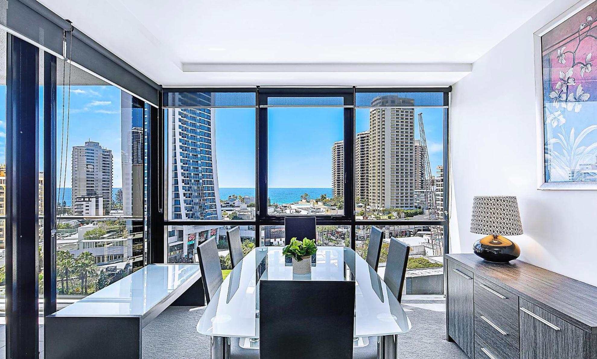 Circle On Cavill Surfers Paradise Apartments-Holiday Paradise Gold Coast Room photo